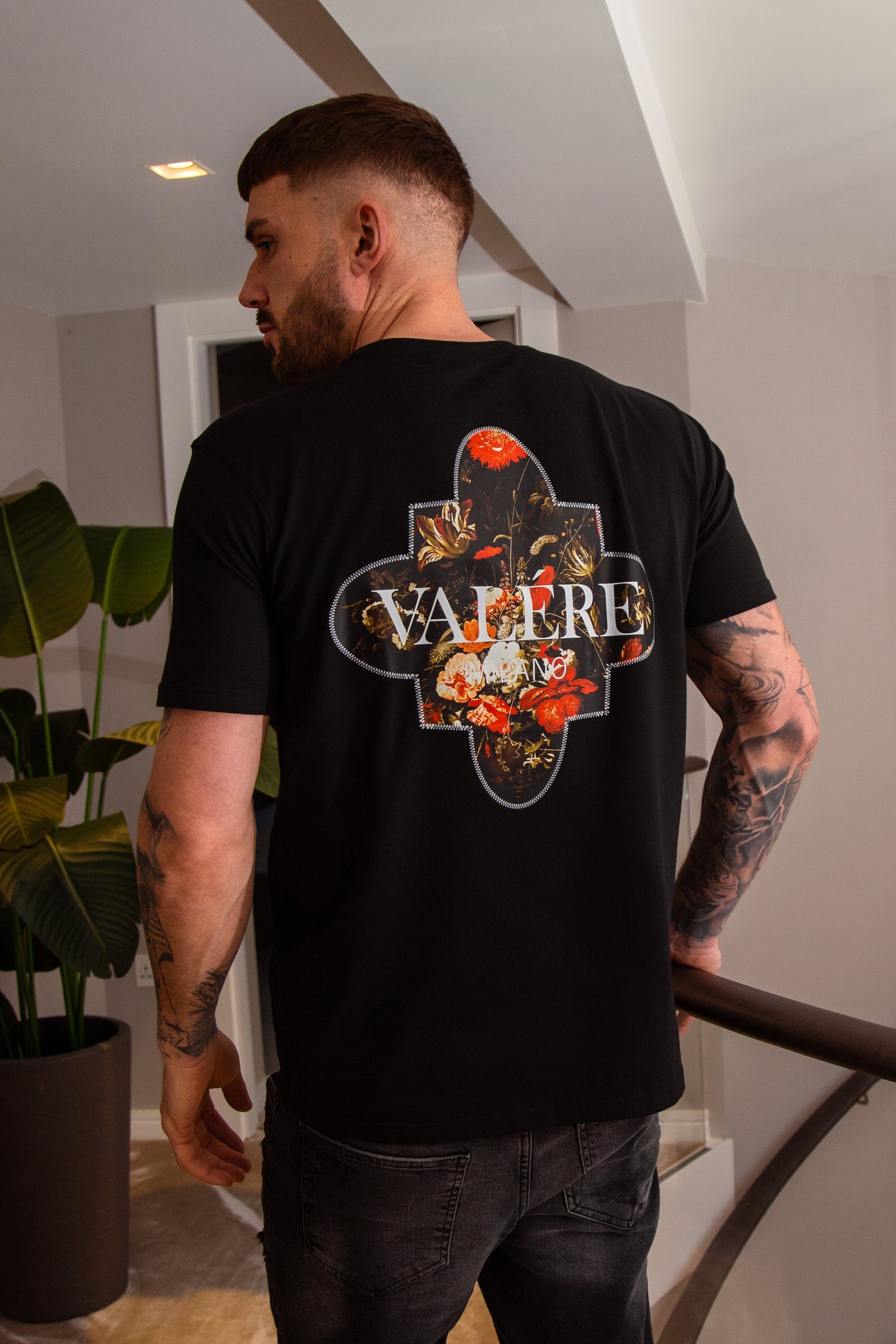 AURELIO BLACK TEE