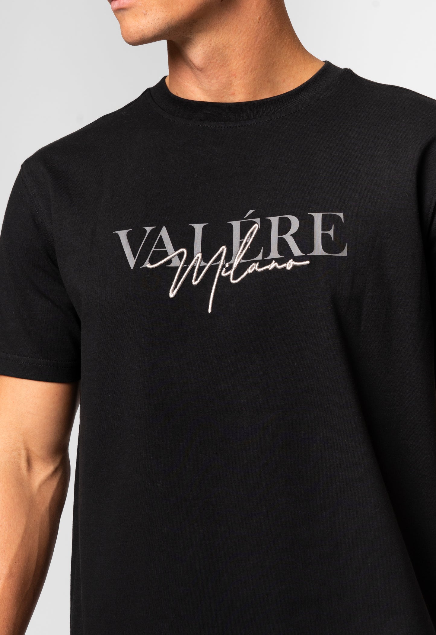 LUCIDO BLACK TEE