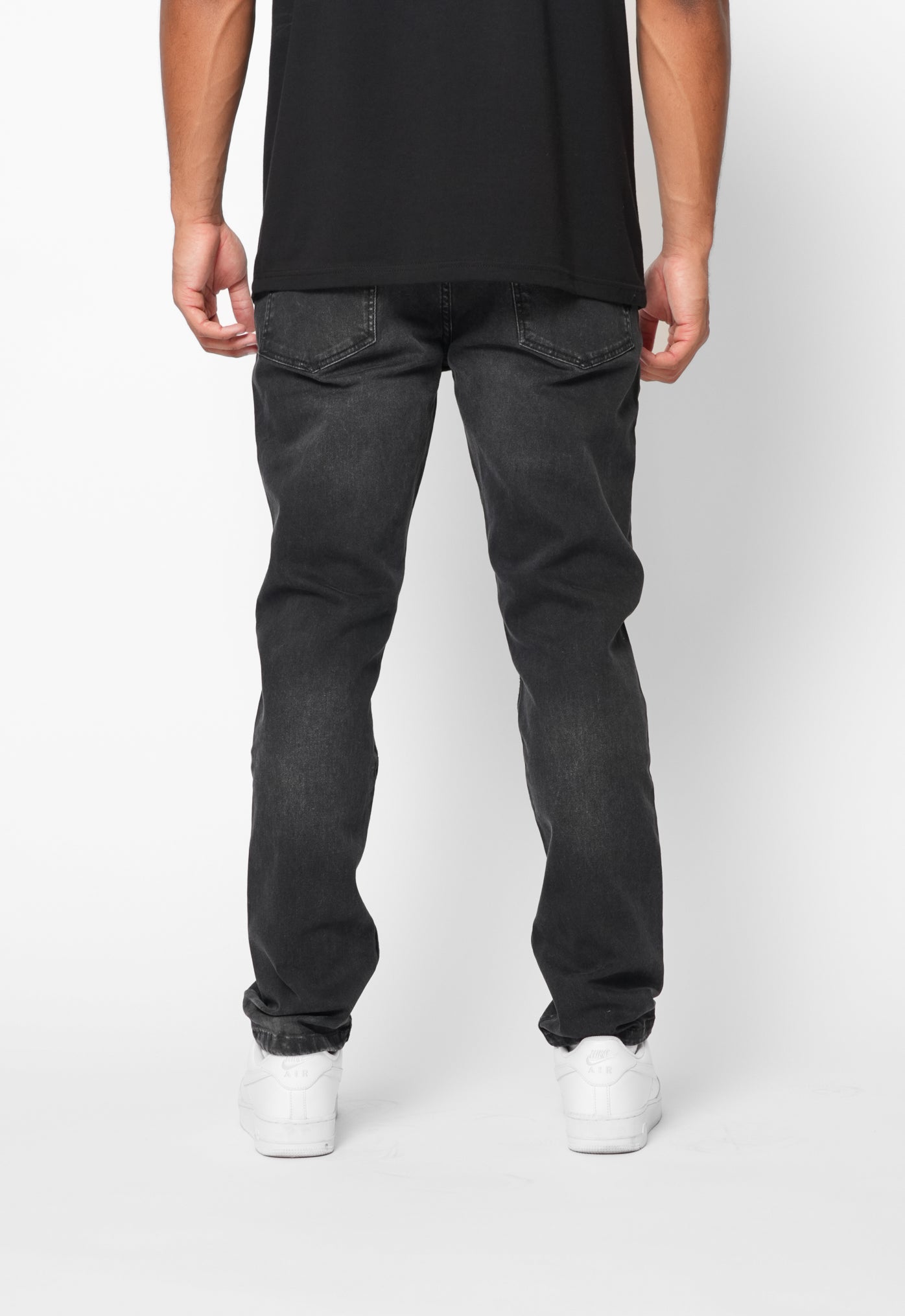 LUSSO BLACK JEAN