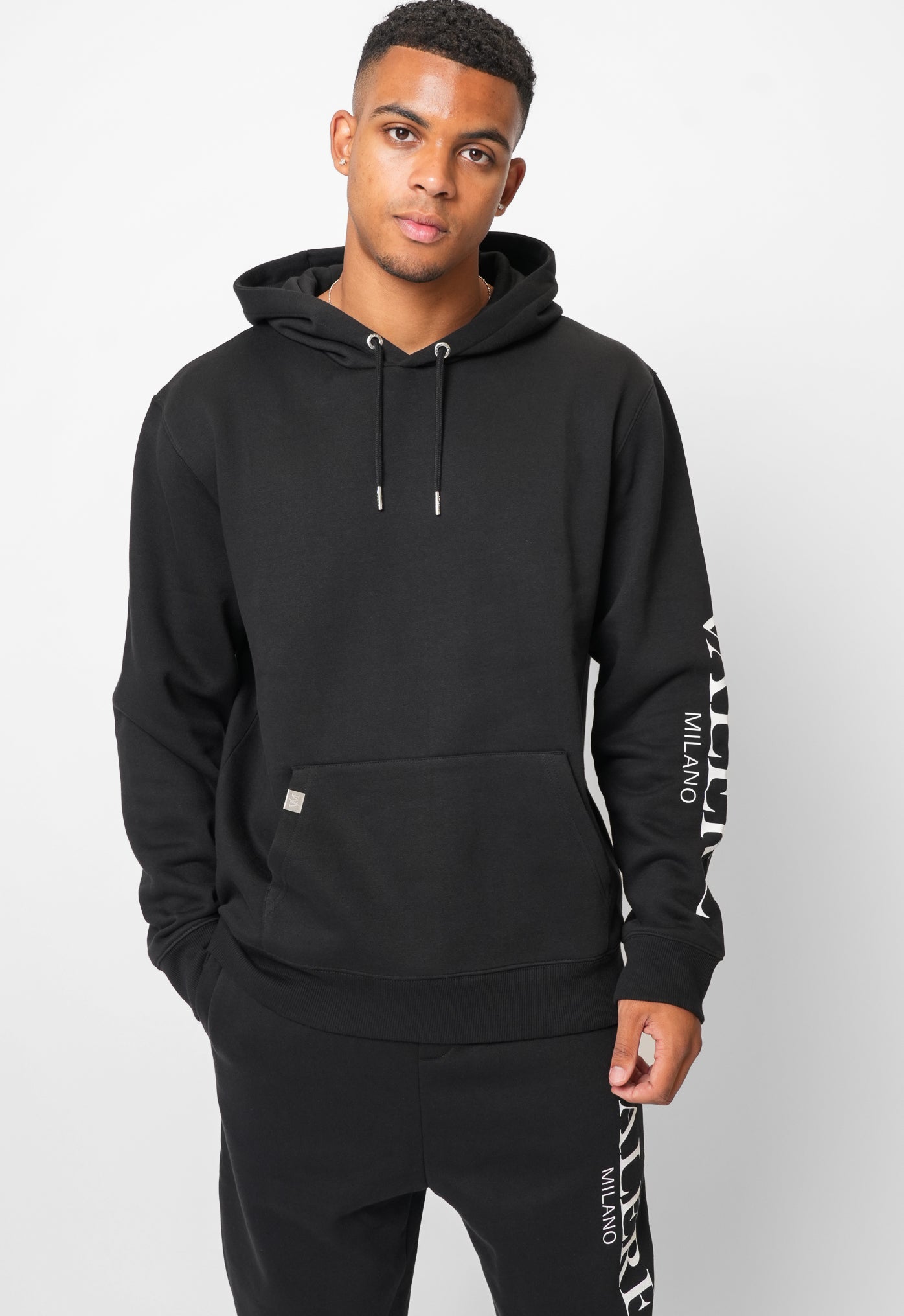 AZIONE BLACK HOODIE