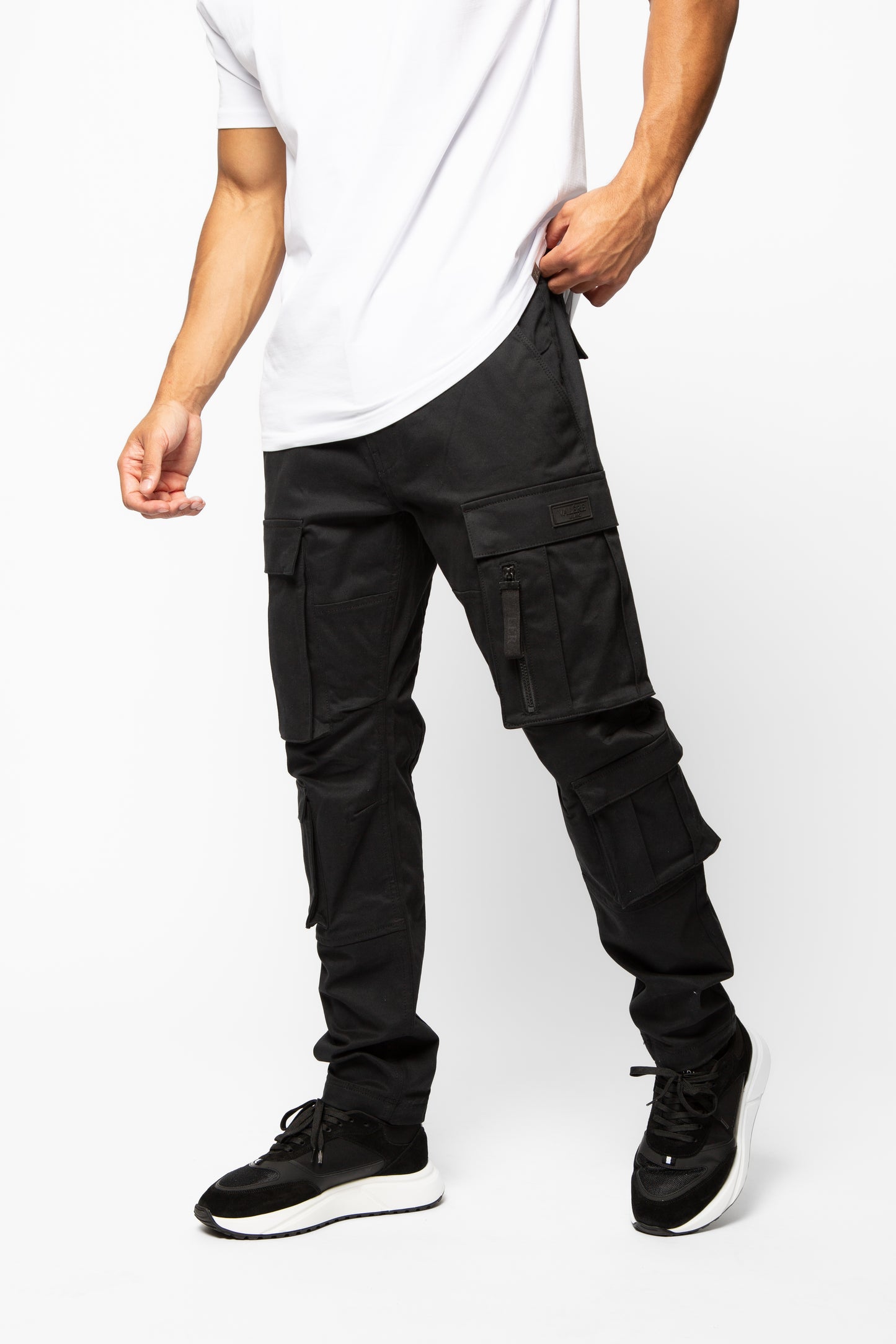 CARRICO BLACK CARGO
