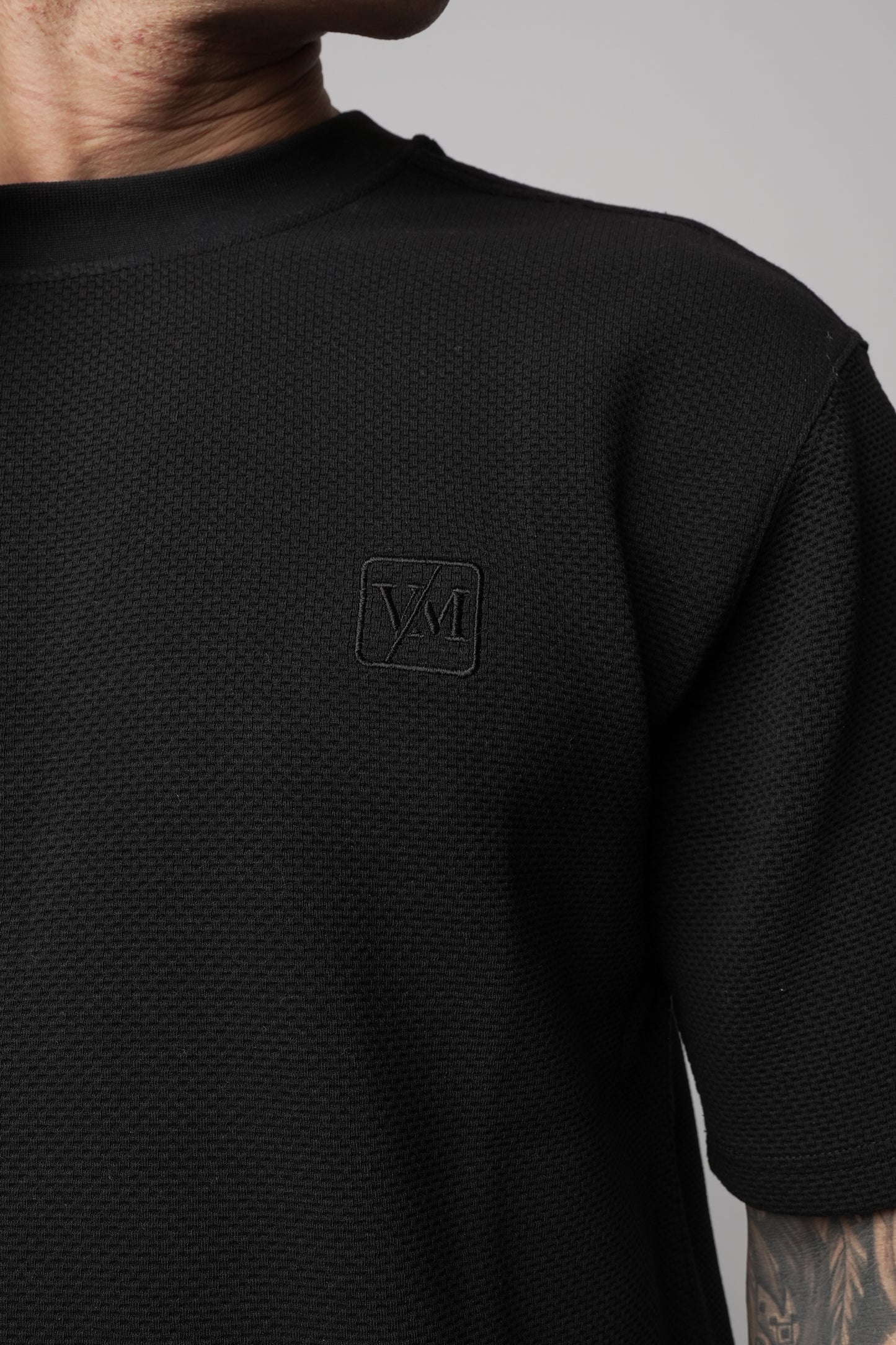 Nemi Black T-Shirt & Short Set