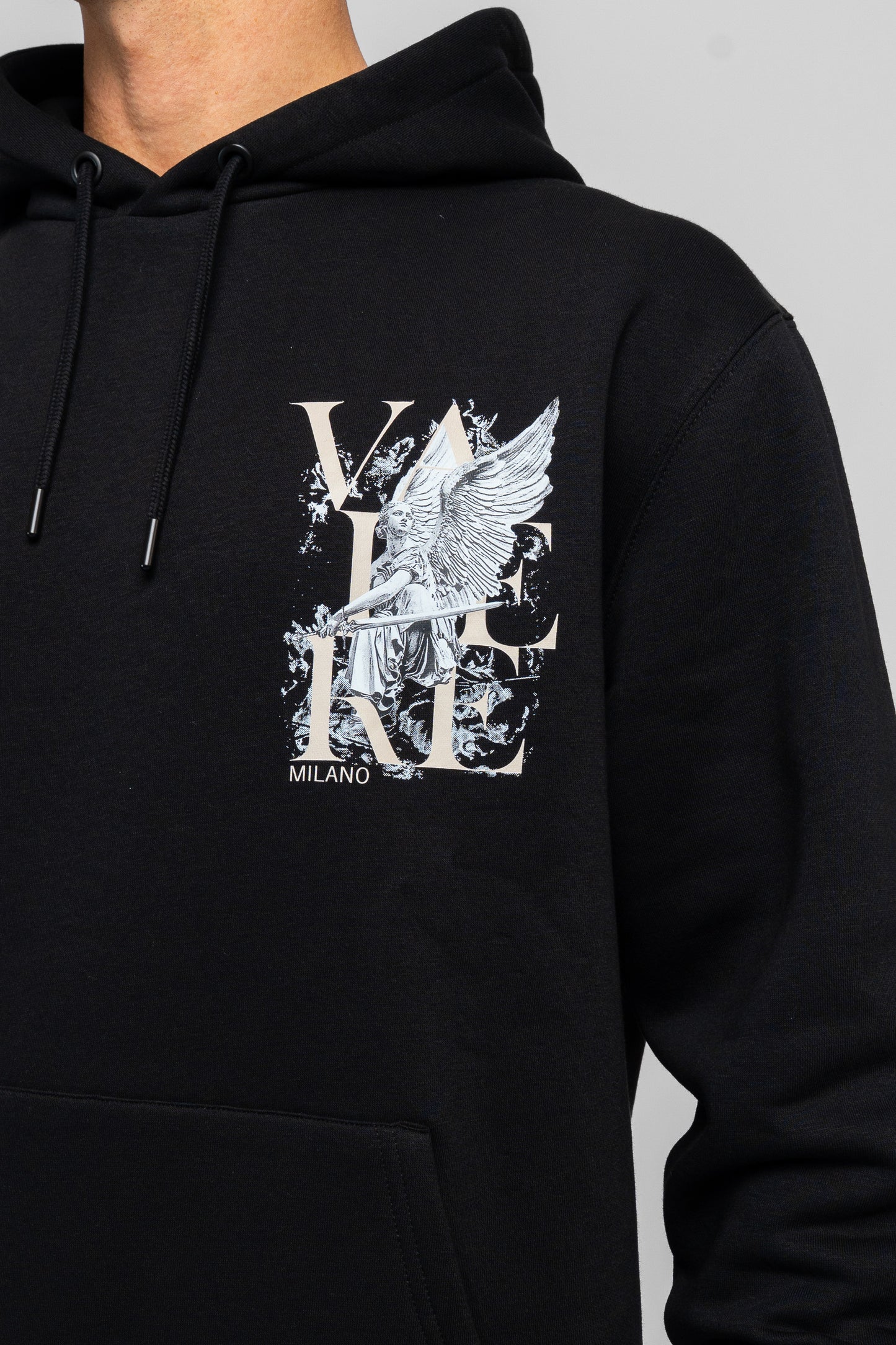 CIRO BLACK HOODIE