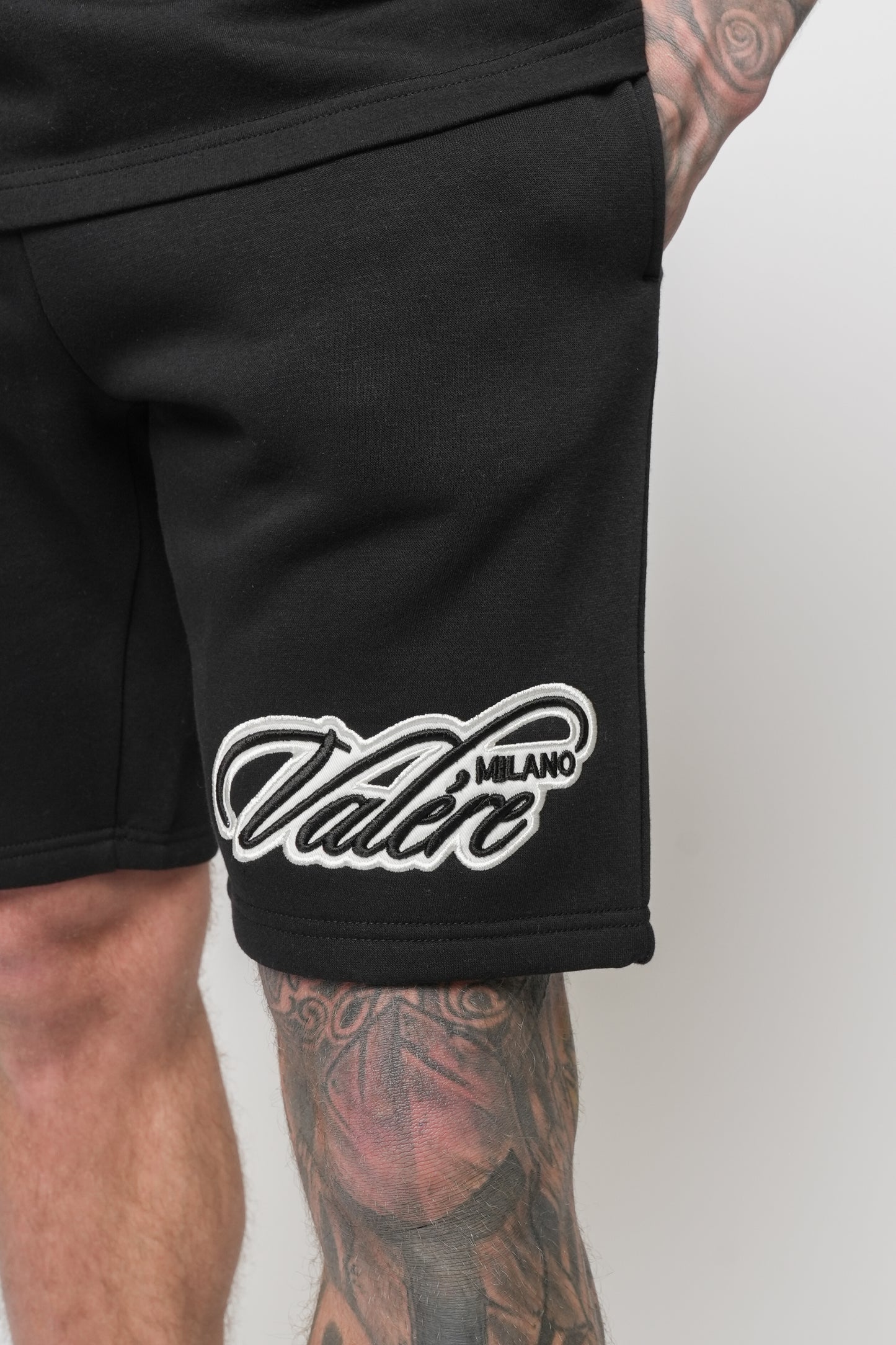 BARATZ BLACK SHORT