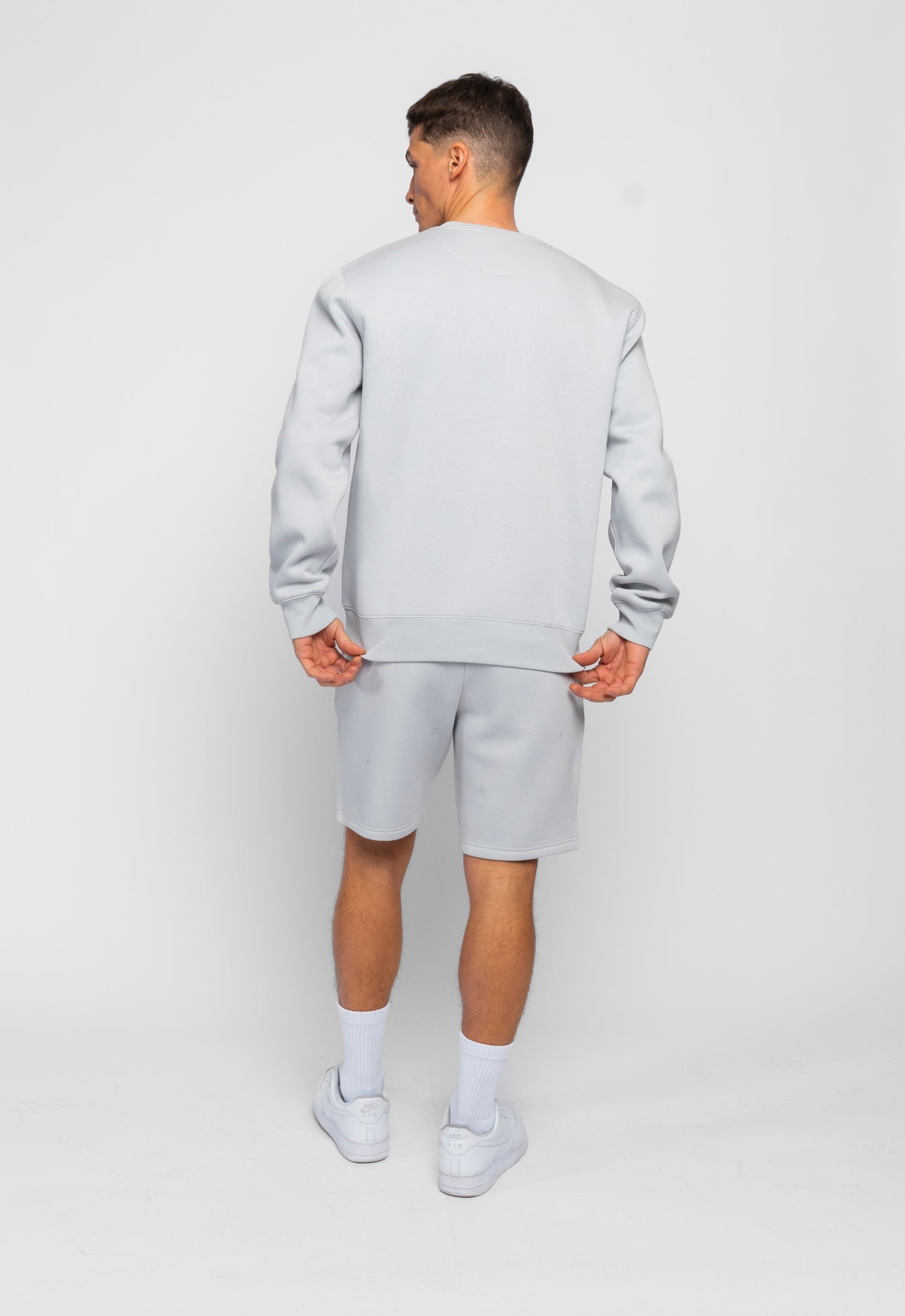 Devaro Grey Essentials Set (T-Shirt, Short & Sweatshirt)
