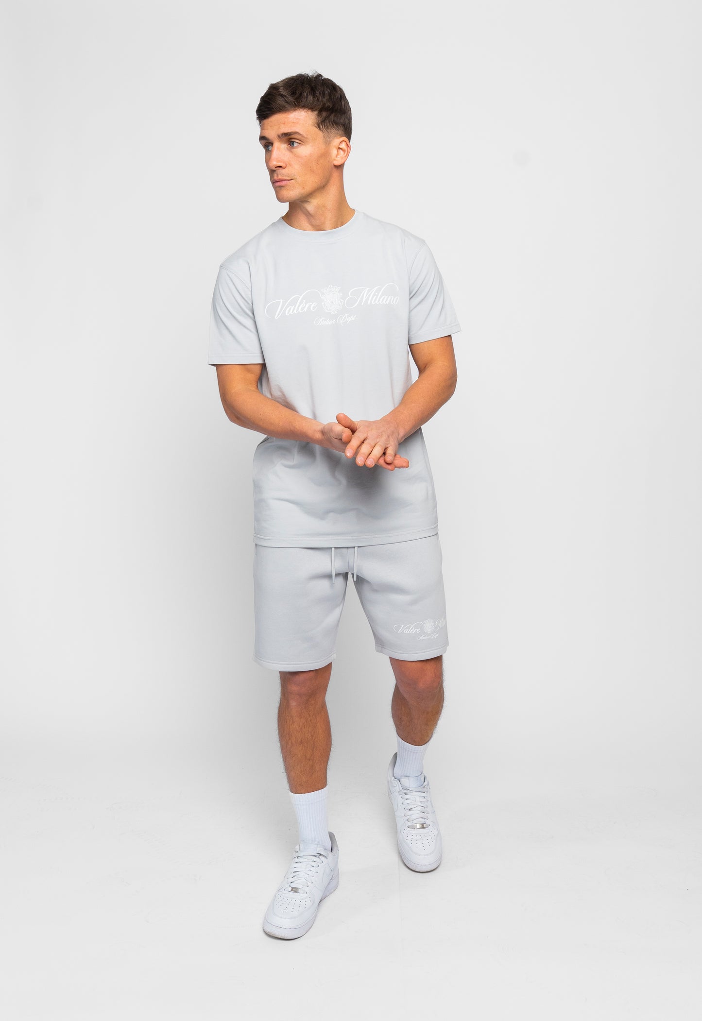 Devaro Grey Essentials Set (T-Shirt, Short & Sweatshirt)