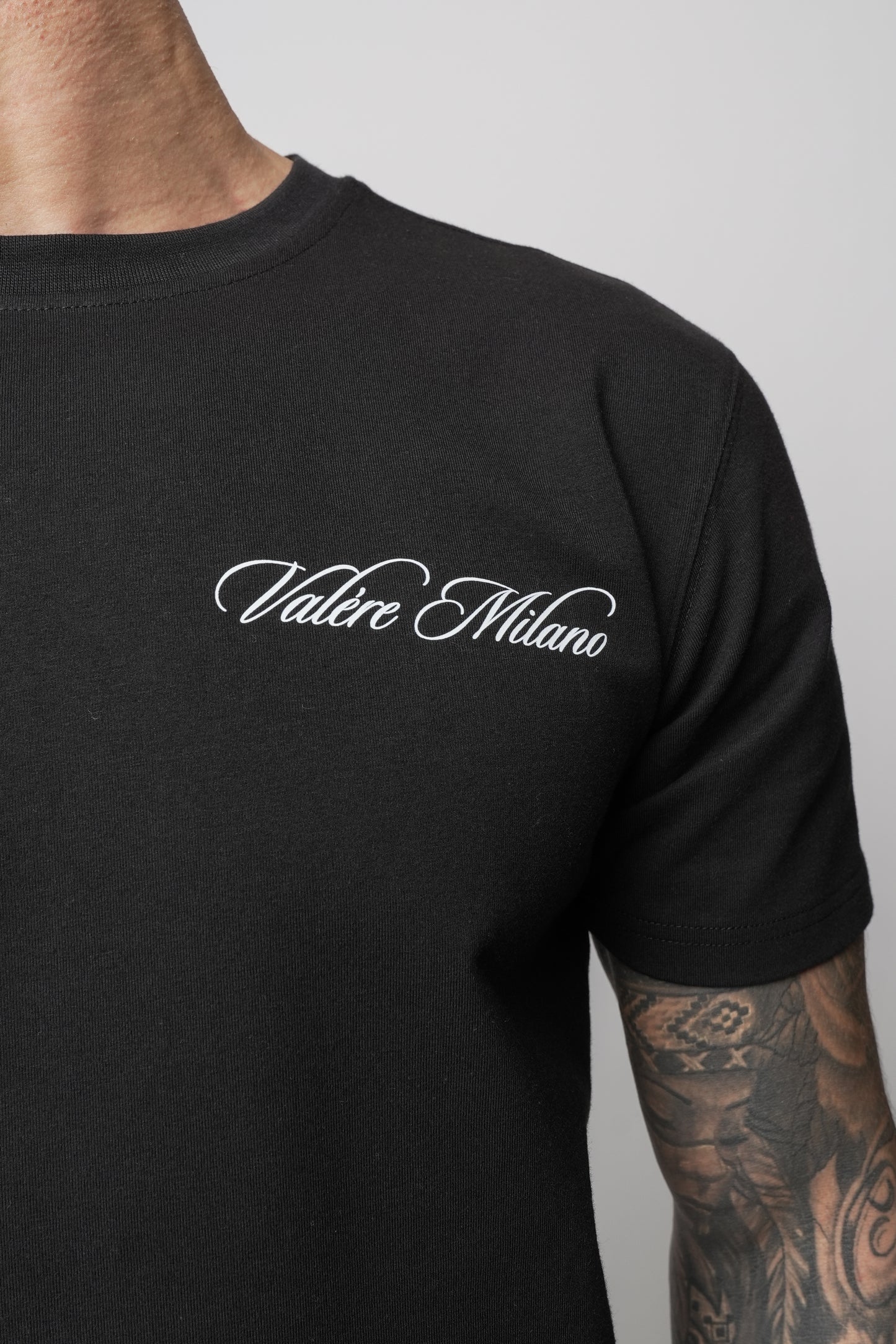 ISEO BLACK TEE