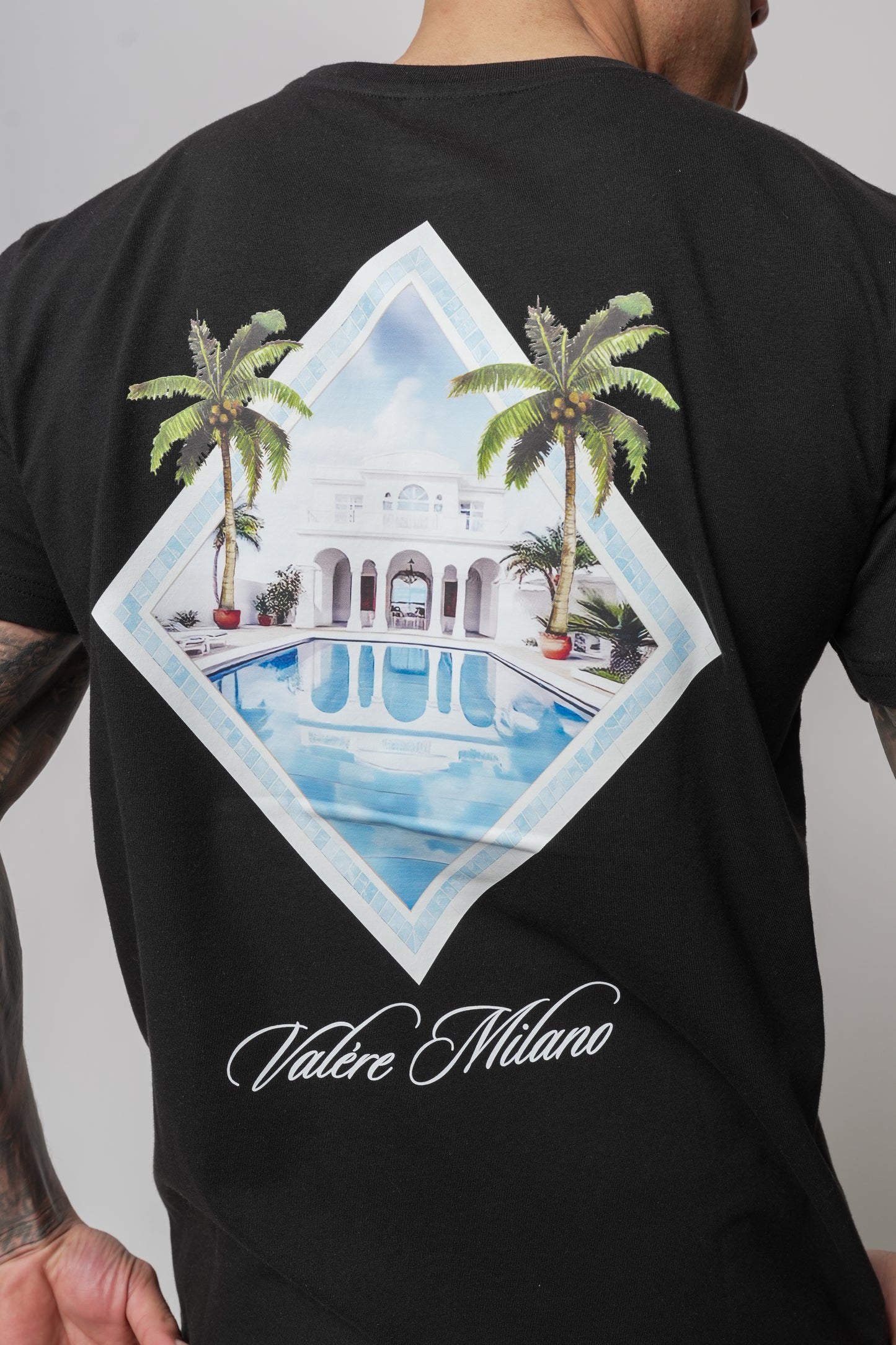 ISEO BLACK TEE