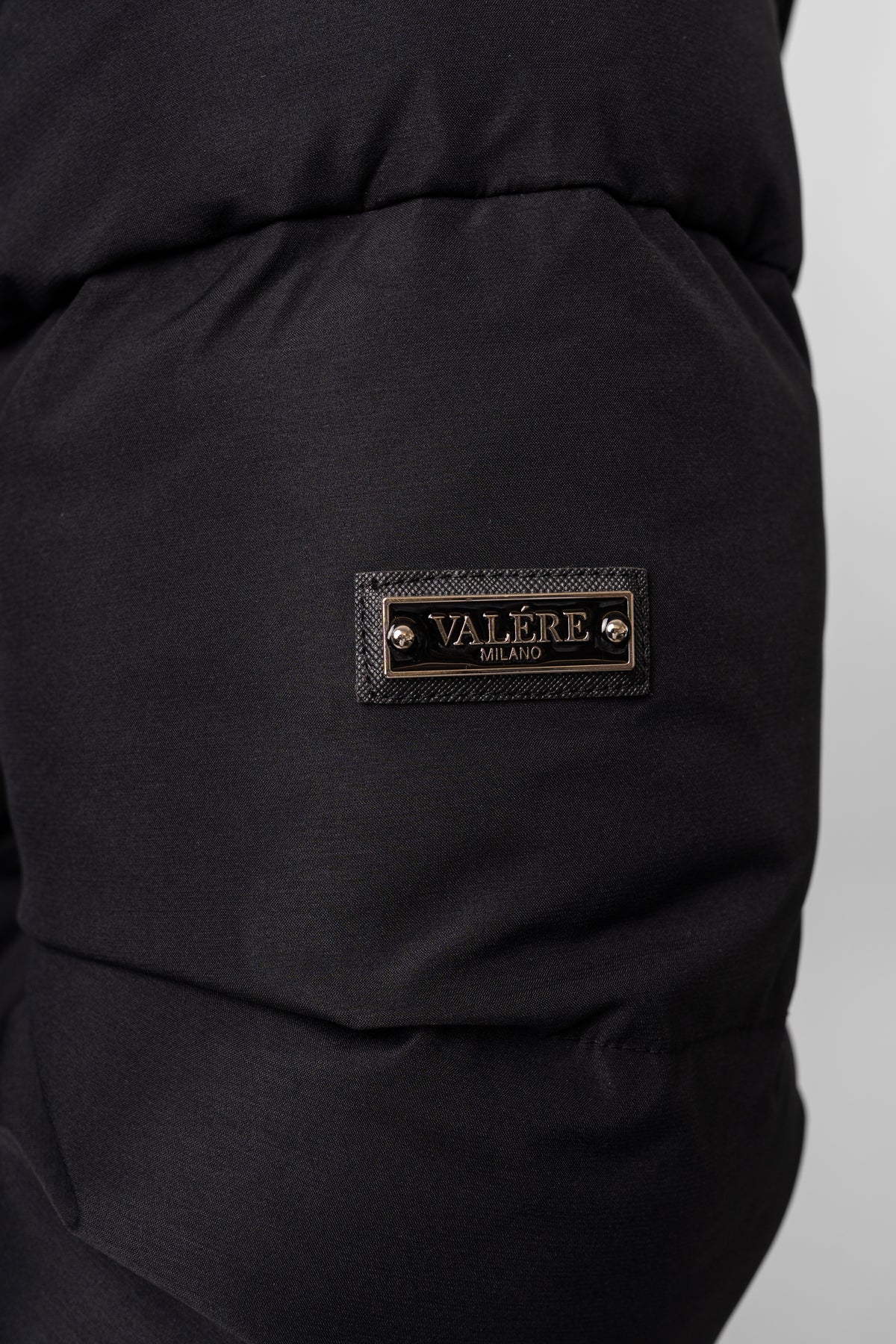Mono Logo Black Puffer Jacket