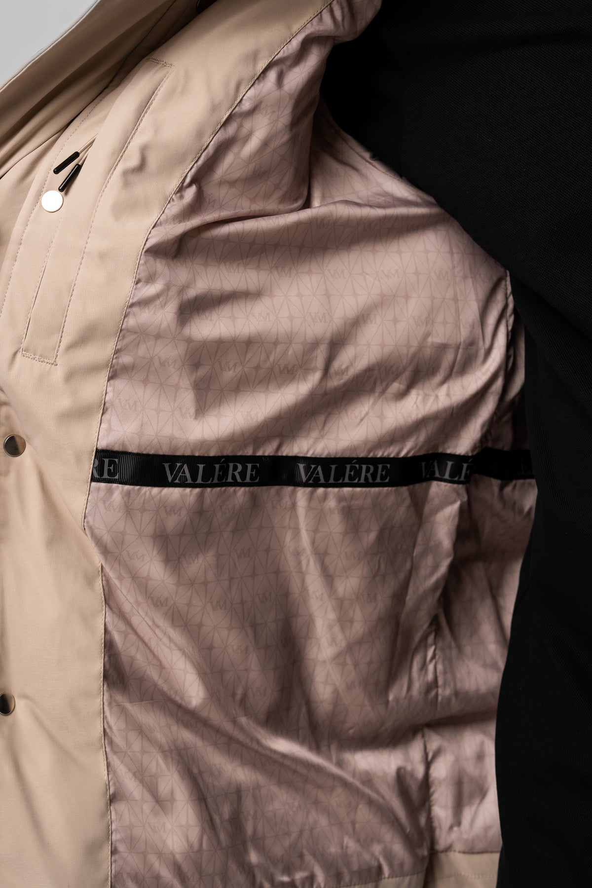 Mono Logo Stone Puffer Jacket