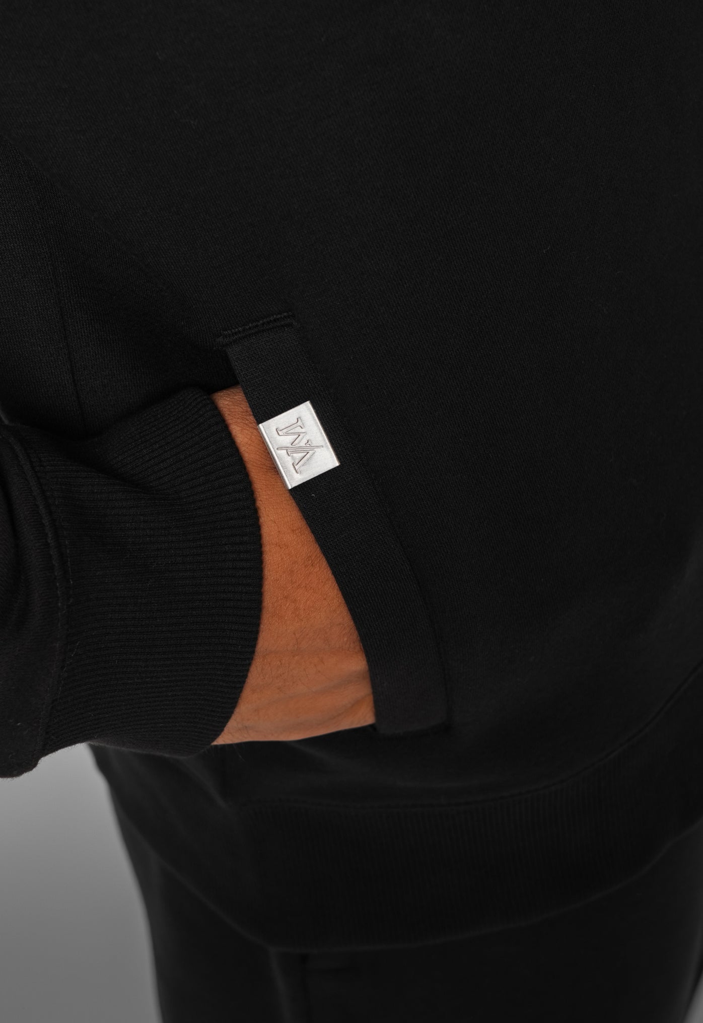 MONTE BLACK ZIP HOODIE