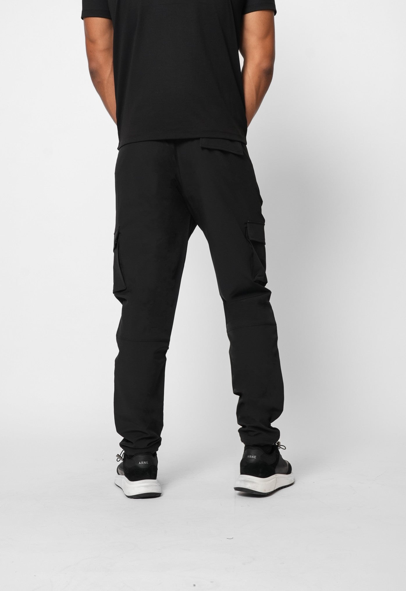 LUXE BLACK CARGO