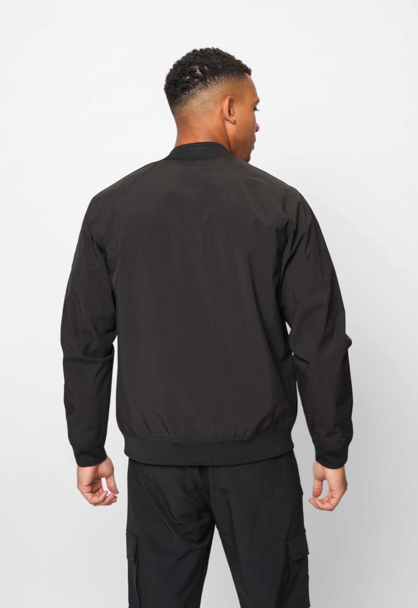LUXE BLACK BOMBER