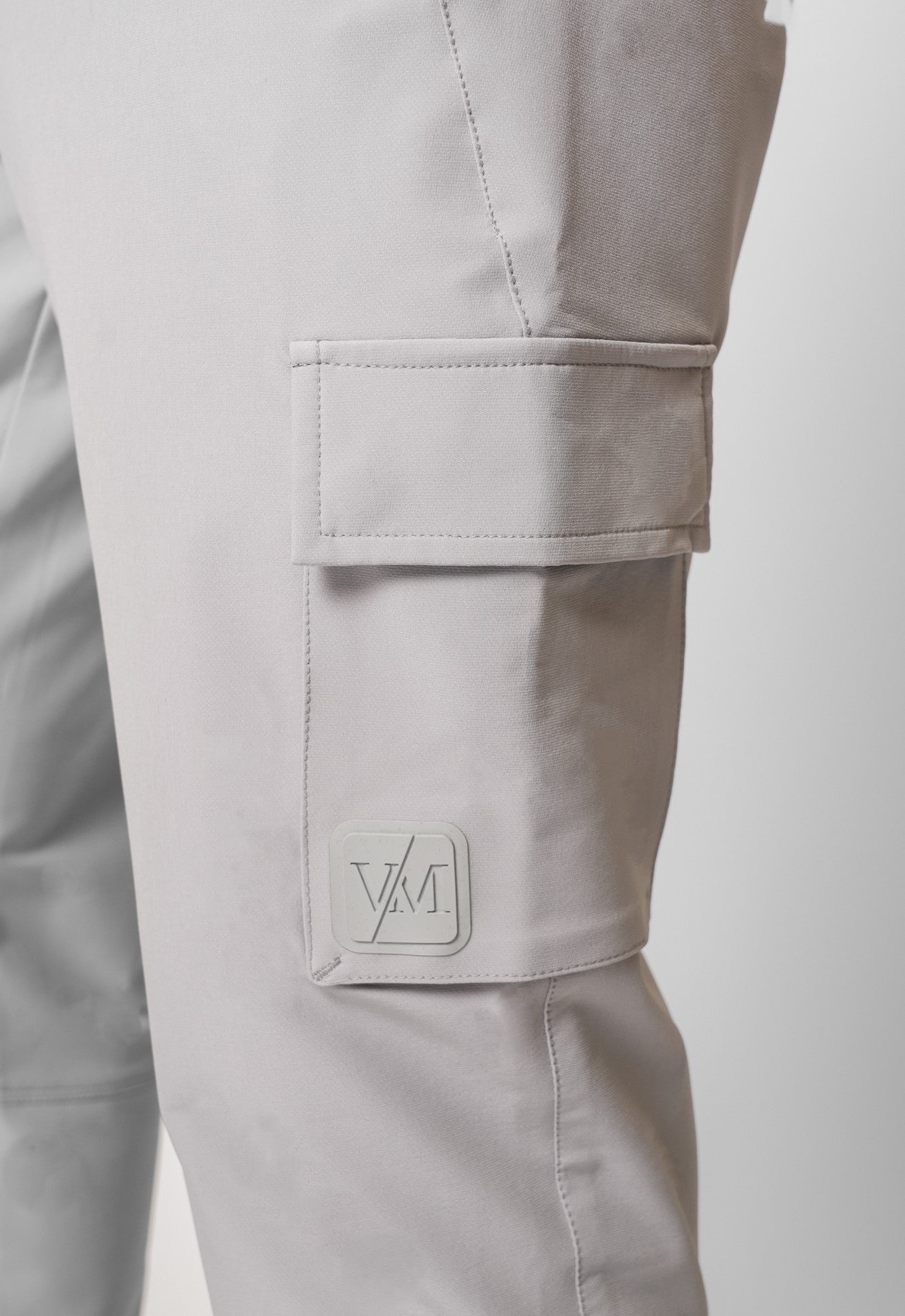 LUXE GREY CARGO