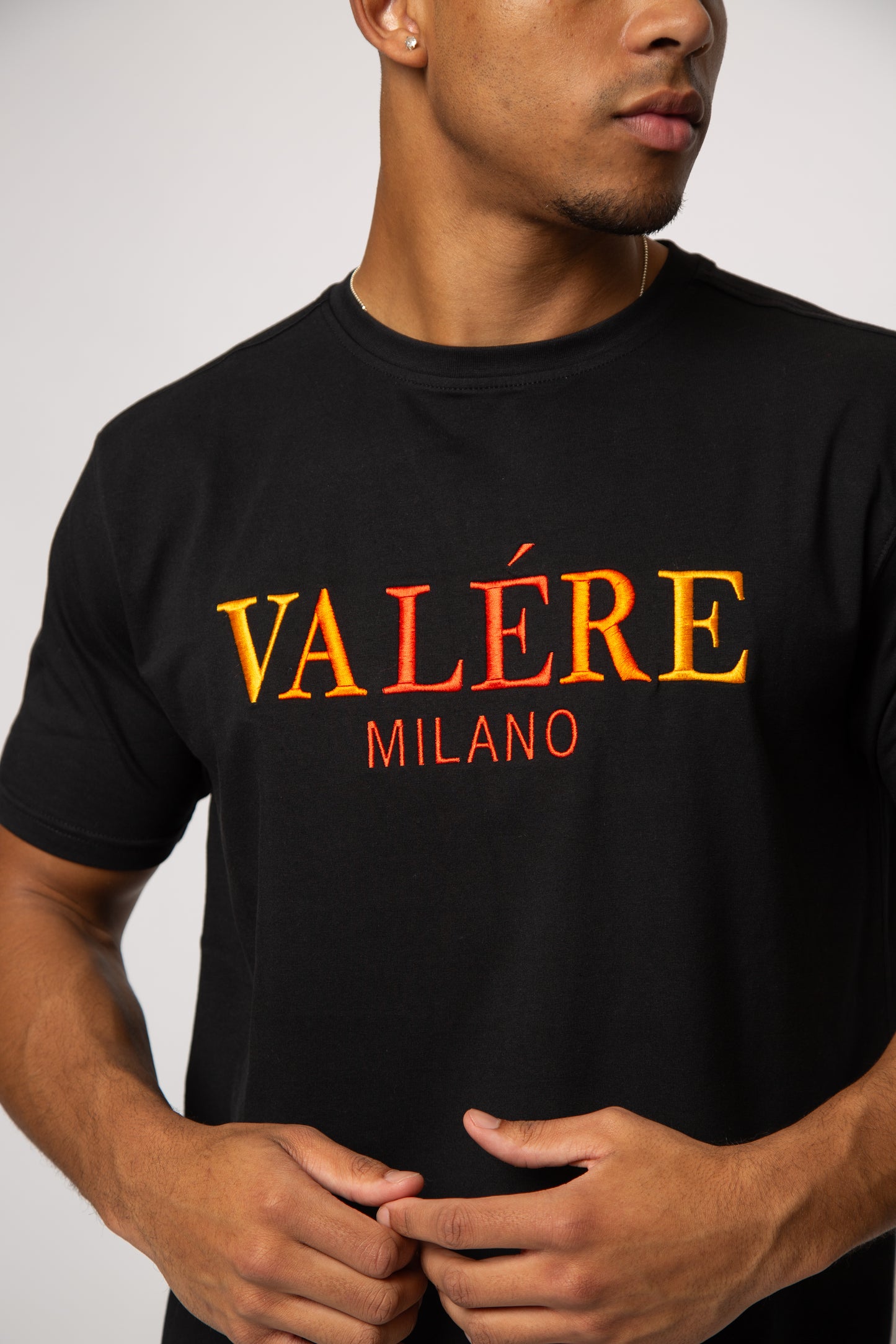 MOLVENO BLACK TEE