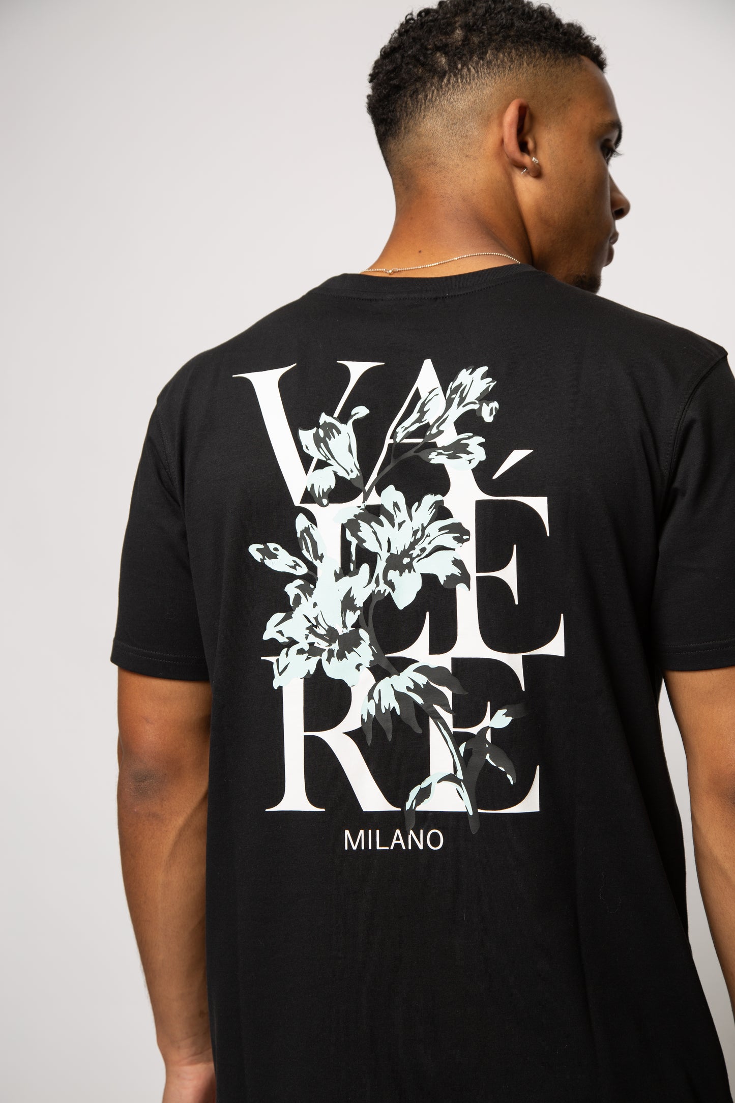 LOCANDA TEE BLACK