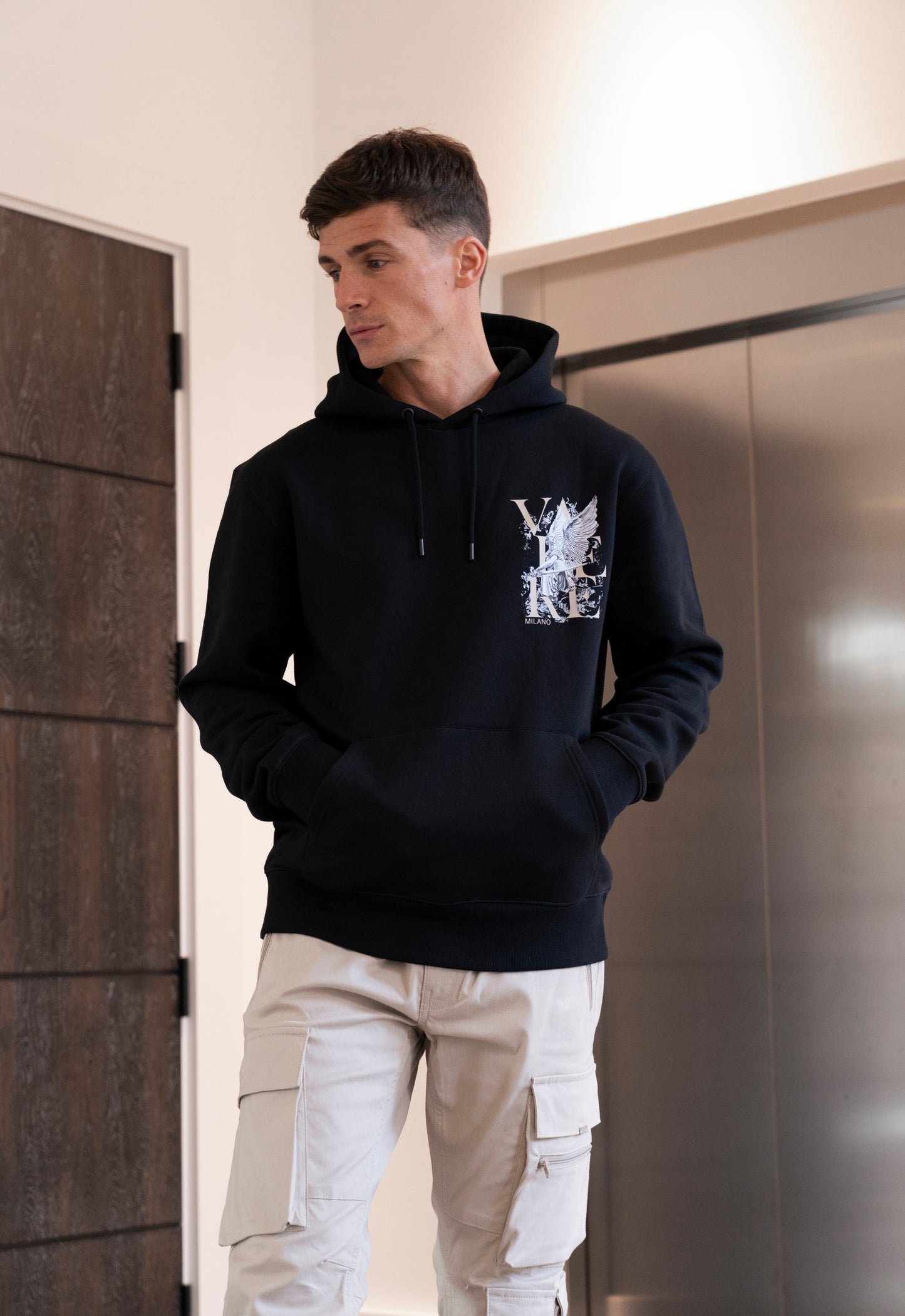 CIRO BLACK HOODIE